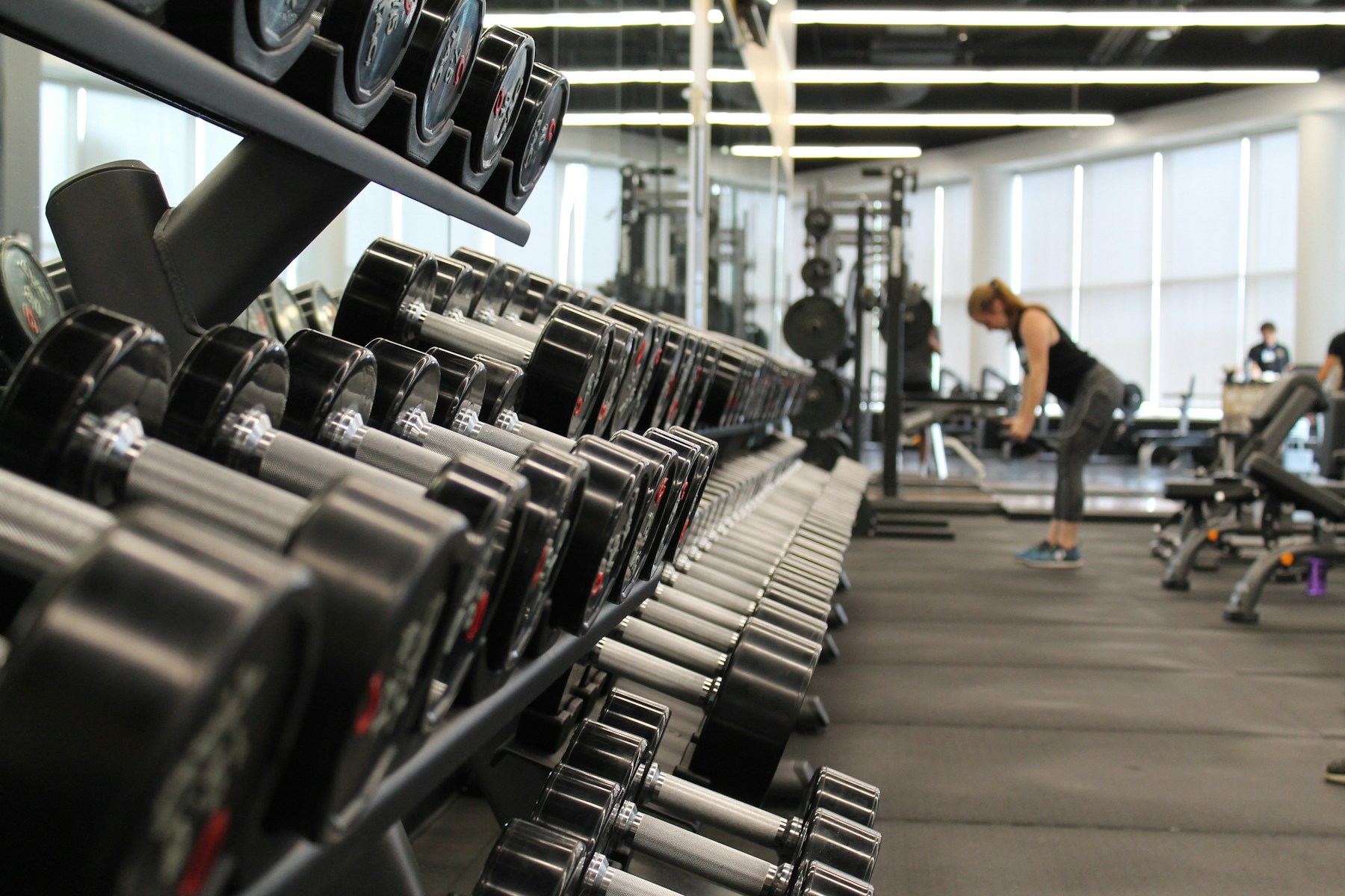 Área de pesas de LS FIT Wellness Studio